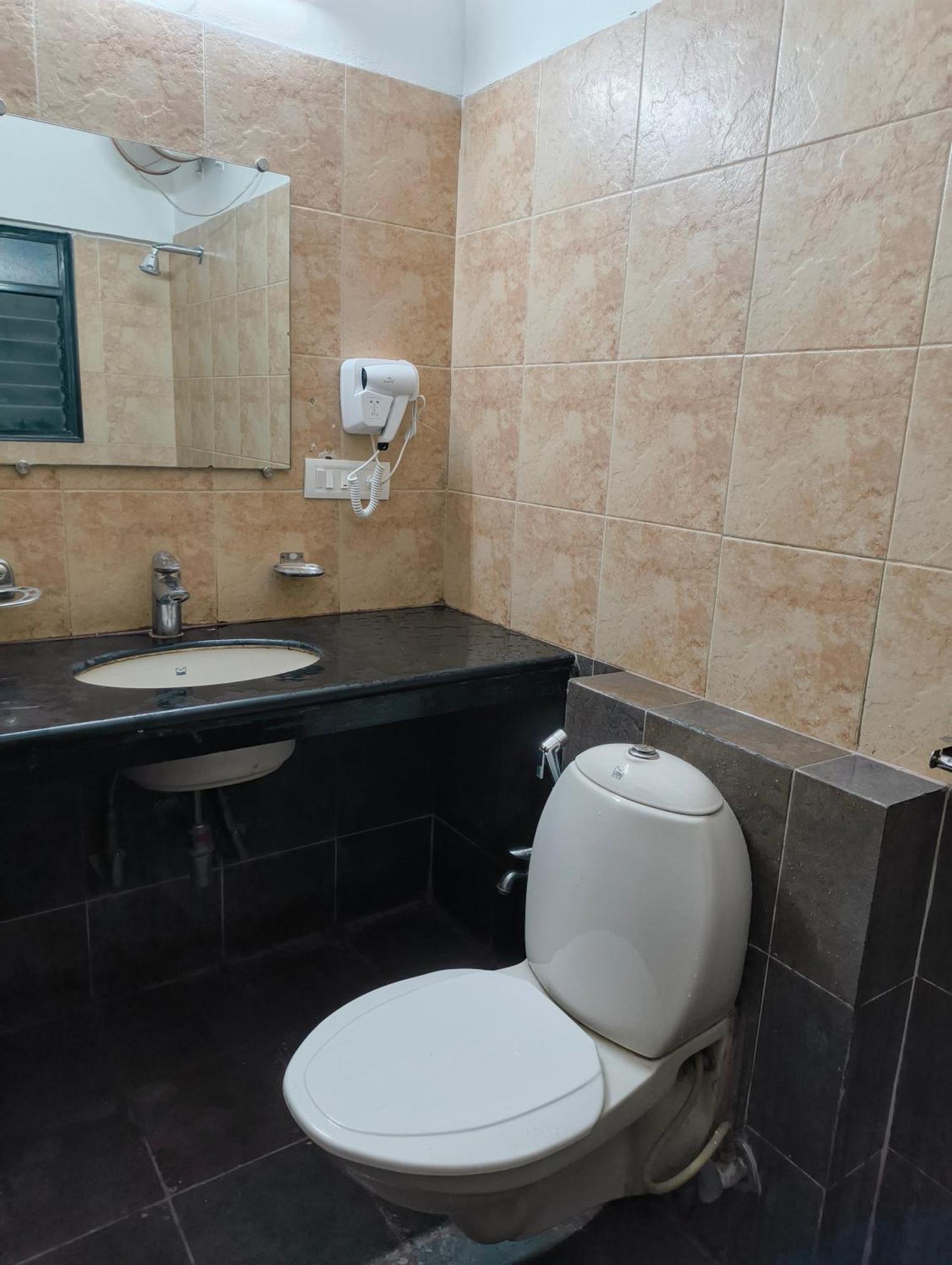 Hoshtel99 - Lux - Stay, Cowork And Cafe - Luxurious Bungalow Pune Ngoại thất bức ảnh