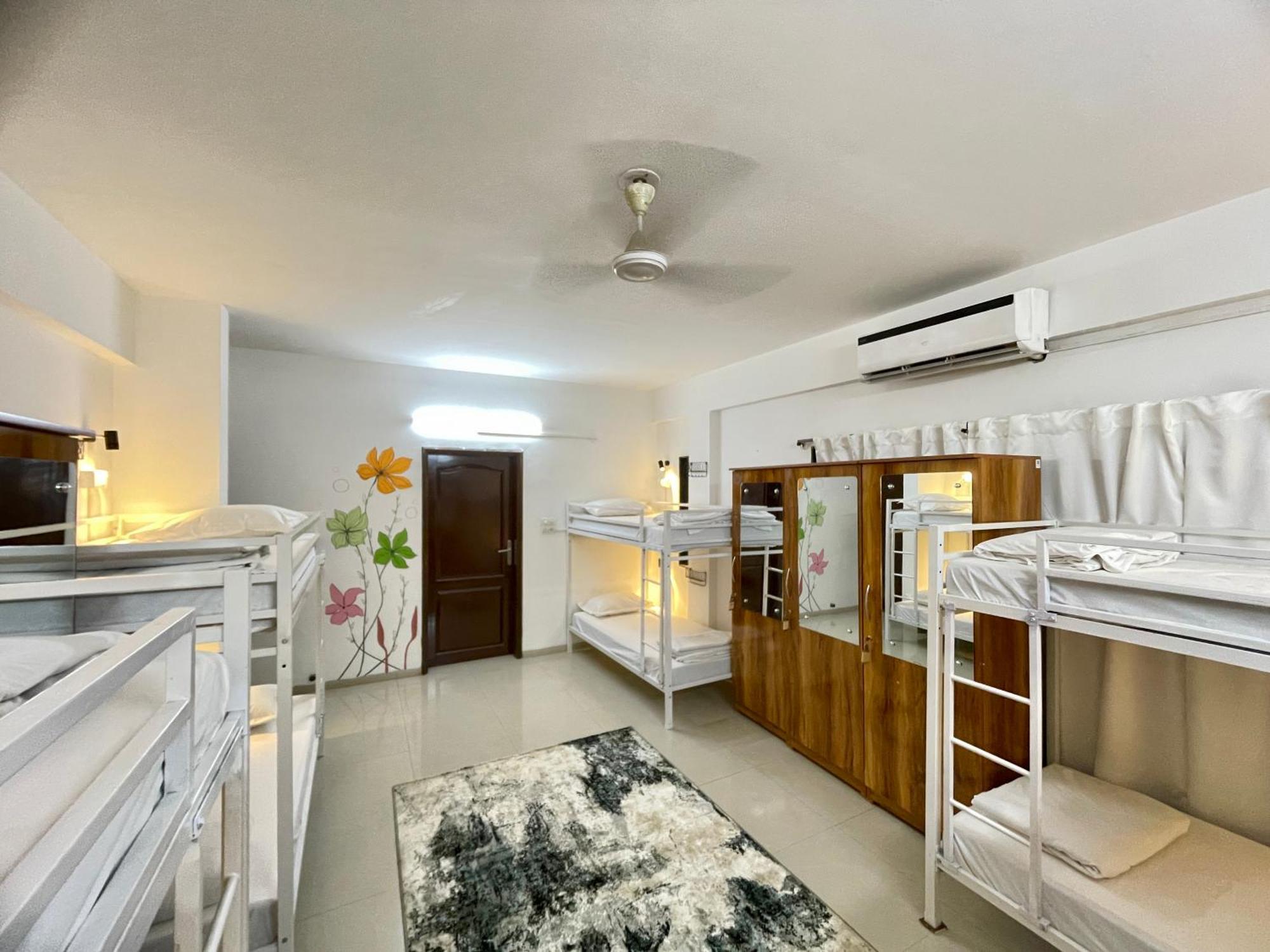 Hoshtel99 - Lux - Stay, Cowork And Cafe - Luxurious Bungalow Pune Ngoại thất bức ảnh