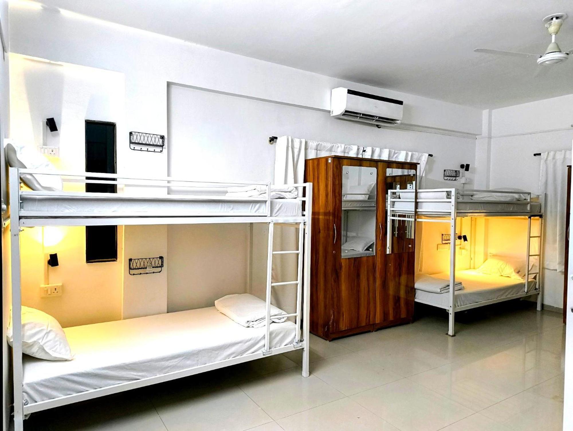 Hoshtel99 - Lux - Stay, Cowork And Cafe - Luxurious Bungalow Pune Ngoại thất bức ảnh